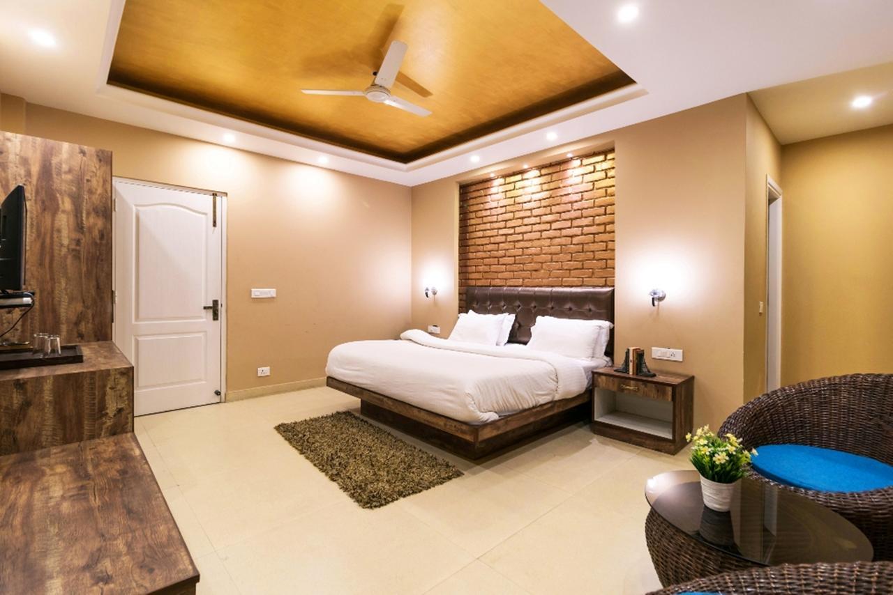 Nirvana Lodge And Lounge มัสซูรี ภายนอก รูปภาพ