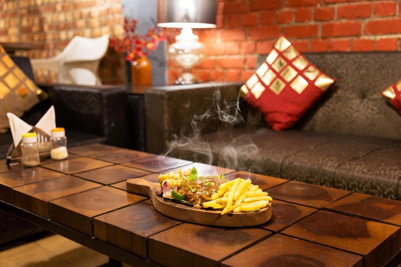 Nirvana Lodge And Lounge มัสซูรี ภายนอก รูปภาพ
