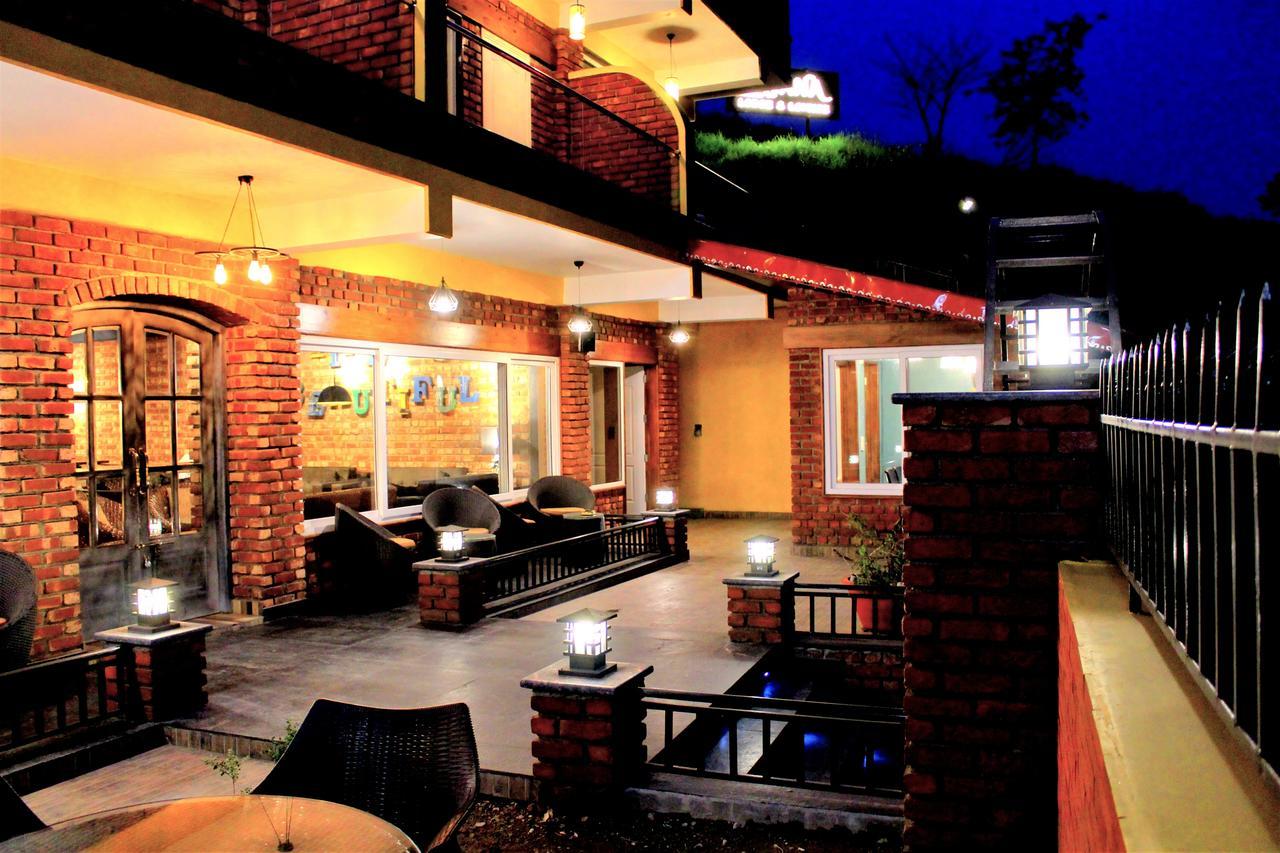 Nirvana Lodge And Lounge มัสซูรี ภายนอก รูปภาพ
