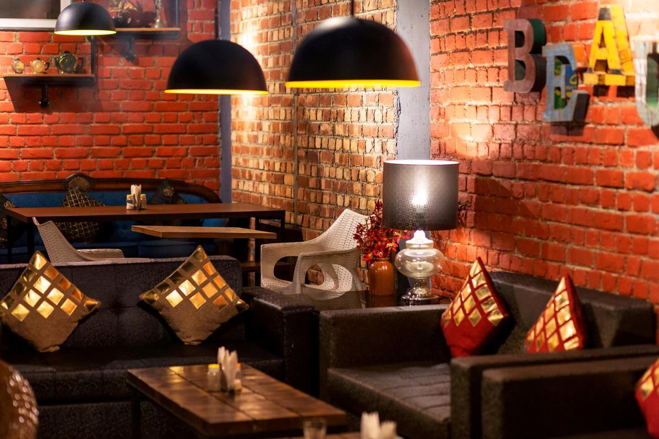 Nirvana Lodge And Lounge มัสซูรี ภายนอก รูปภาพ
