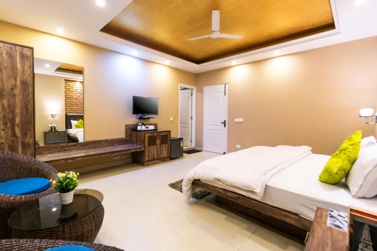 Nirvana Lodge And Lounge มัสซูรี ภายนอก รูปภาพ