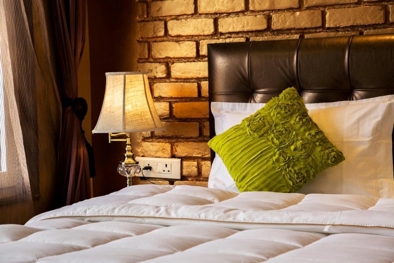 Nirvana Lodge And Lounge มัสซูรี ภายนอก รูปภาพ