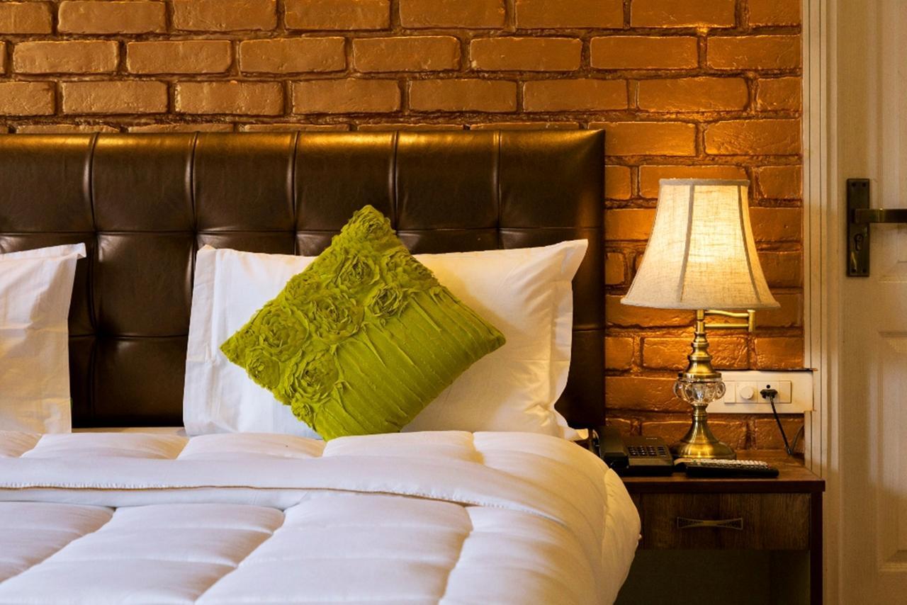 Nirvana Lodge And Lounge มัสซูรี ภายนอก รูปภาพ
