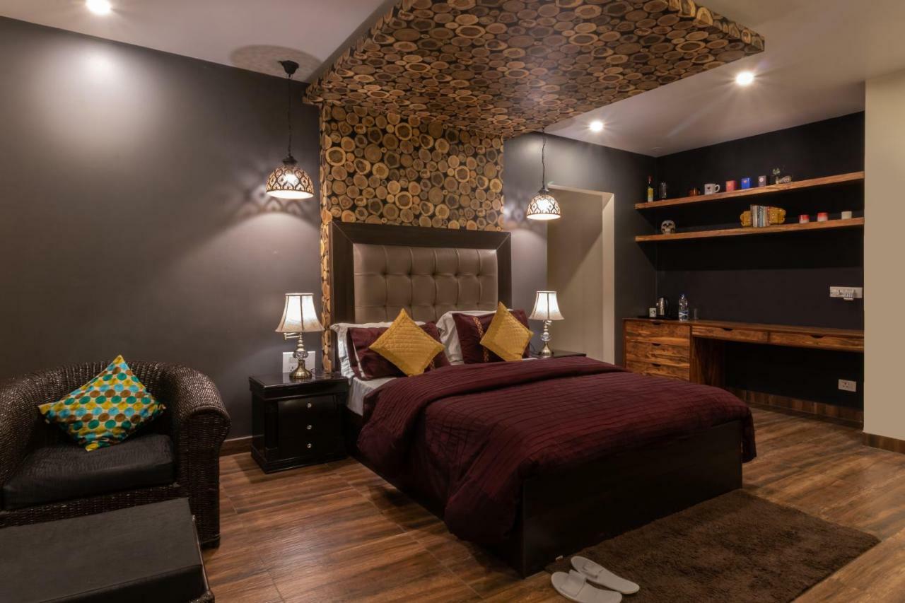 Nirvana Lodge And Lounge มัสซูรี ภายนอก รูปภาพ