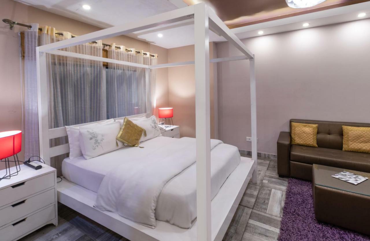 Nirvana Lodge And Lounge มัสซูรี ภายนอก รูปภาพ